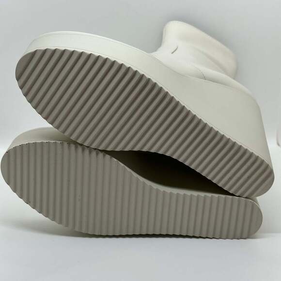 NEW! Steve Madden Witness Wedge Bootie in Bone - Picture 9 of 9